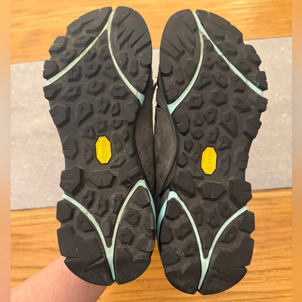 Merrell Capra Hiking Shoes Vibram Grey Blue Womens 9.5